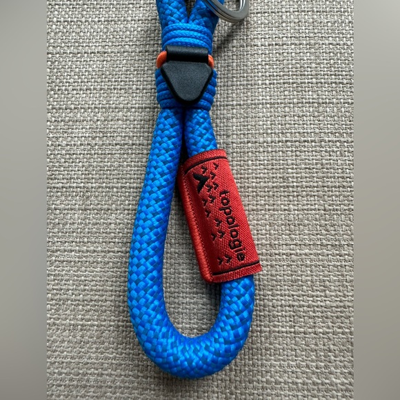 Loop Key Holder - Picture 5 of 8